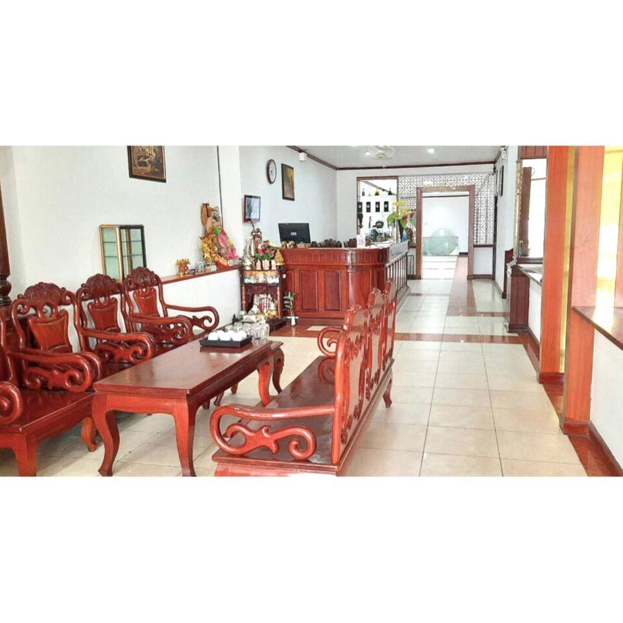 Mina Hotel Vientiane Exterior photo
